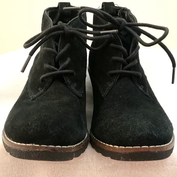 White Mountain Black Suede Lace-Up Wedge Ankle Booties Size 8.5 - Picture 5 of 10